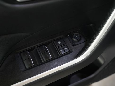 Used 2024 Toyota RAV4 XLE AWD/4WD image 19