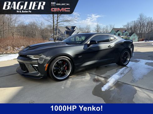 Used 2018 Chevrolet Camaro SS RWD image 1