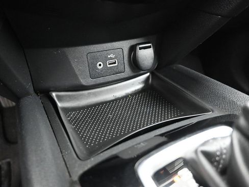 Used 2019 Nissan Rogue S w/ Special Edition Package image 16