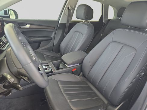 Used 2023 Audi Q5 2.0T Premium w/ Convenience Package AWD/4WD image 10