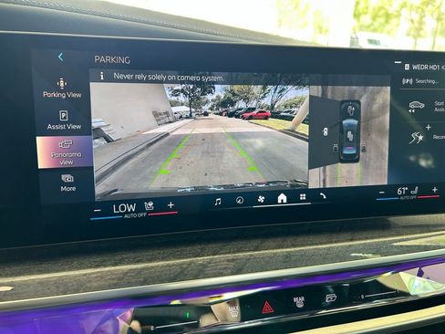 Used 2025 BMW 740i RWD image 9