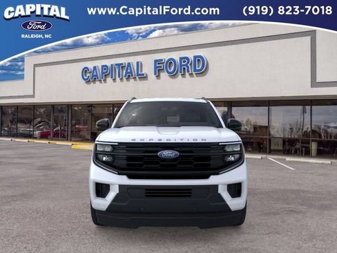 New 2026 Ford Expedition Max Active AWD/4WD image 6