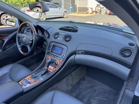 Used 2005 Mercedes-Benz SL 500 image 30