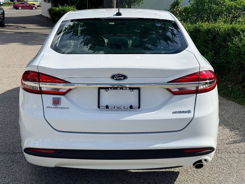Used 2018 Ford Fusion S FWD image 5