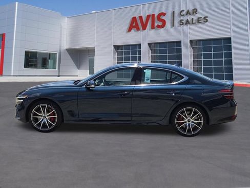 Used 2025 Genesis G70 2.5T RWD image 10