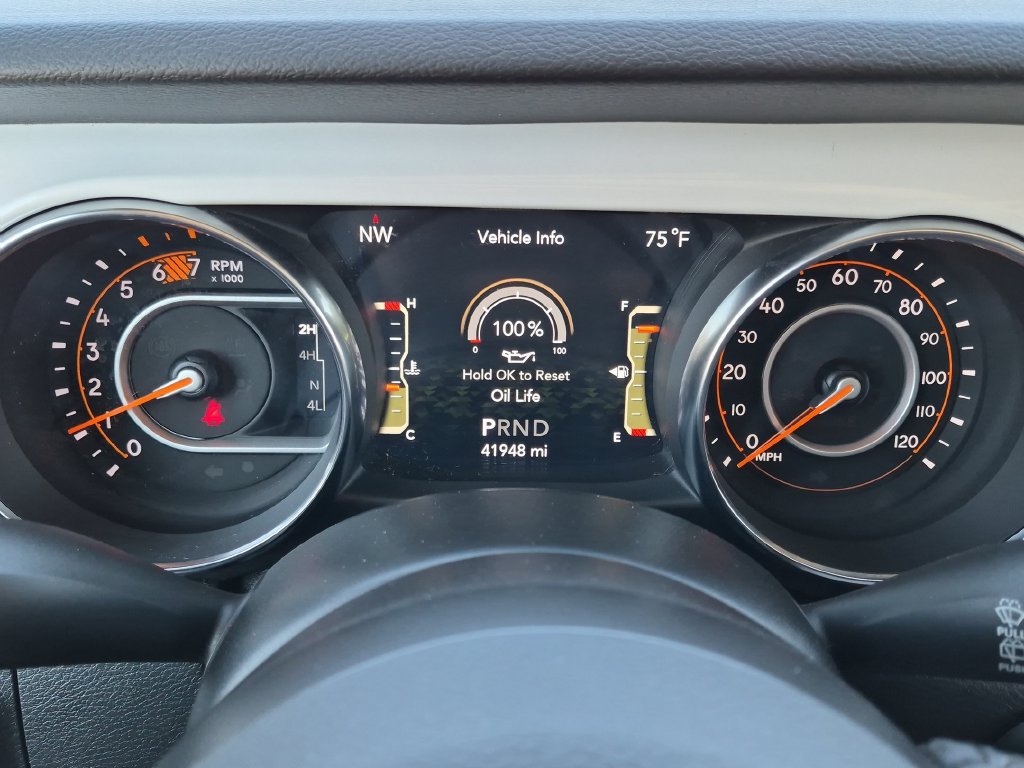 Used 2021 Jeep Wrangler Unlimited Sport AWD/4WD image 11