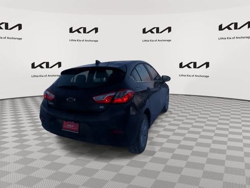 Used 2018 Chevrolet Cruze LT FWD image 8