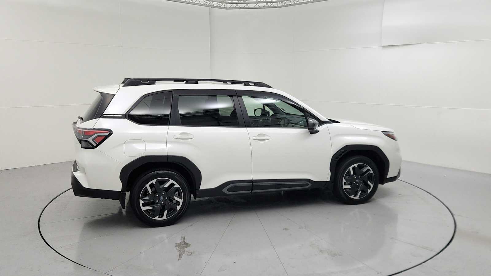 Certified 2025 Subaru Forester Limited w/ Popular Package #2 AWD/4WD image 11