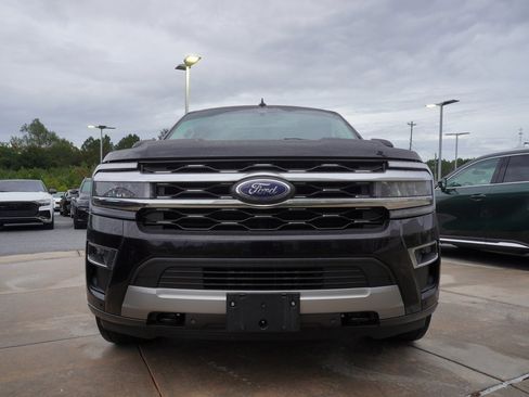 Used 2022 Ford Expedition Max Limited image 6