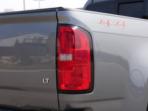 Used 2019 Chevrolet Colorado LT w/ LT Convenience Package image 17