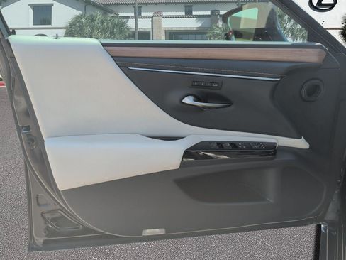Certified 2024 Lexus ES 350 w/ Premium Package FWD image 8