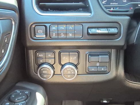 Used 2024 GMC Yukon AT4 w/ AT4 Premium Plus Package AWD/4WD image 22