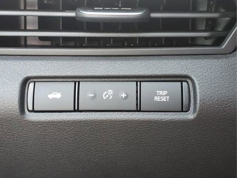 New 2026 Nissan Altima 2.5 SR FWD image 22