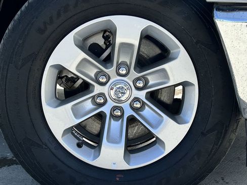 Used 2024 RAM 1500 Laramie image 10