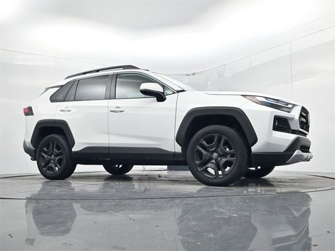 Used 2024 Toyota RAV4 Adventure image 32
