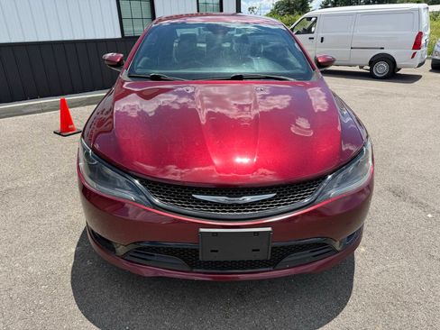 Used 2015 Chrysler 200 S w/ Comfort Group FWD image 3