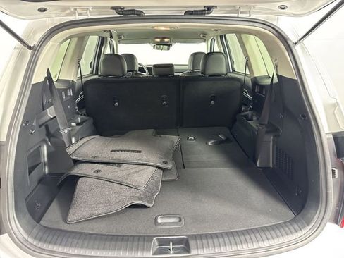 Used 2024 Kia Telluride LX image 32