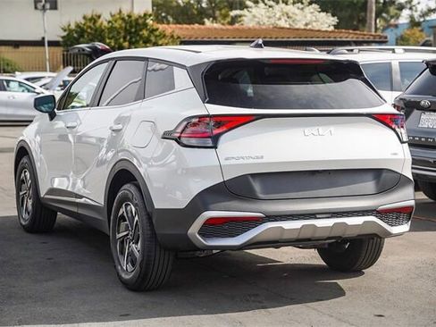 Certified 2025 Kia Sportage LX image 6