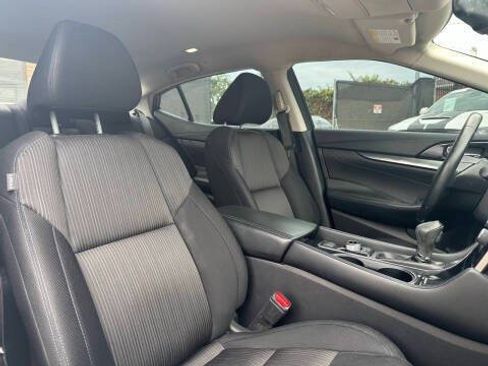 Used 2019 Nissan Maxima 3.5 S w/ Floor Mat Group FWD image 3