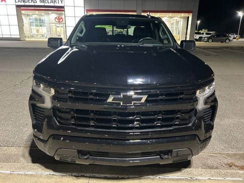 Used 2023 Chevrolet Silverado 1500 RST image 2