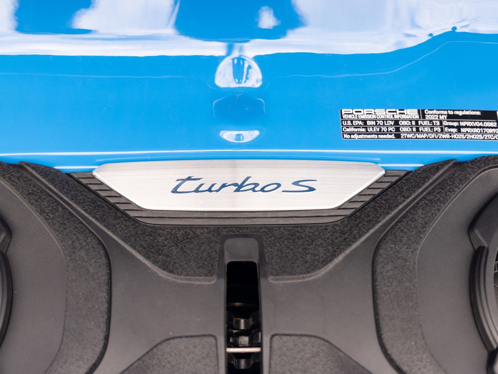 Certified 2022 Porsche 911 Turbo S AWD/4WD image 28