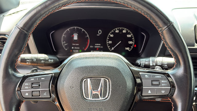 Used 2023 Honda Pilot TrailSport image 13