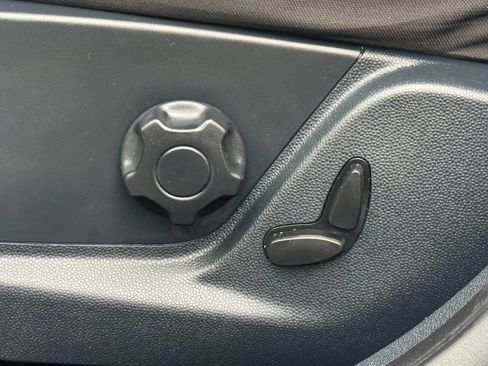 Used 2019 Ford EcoSport SE image 17