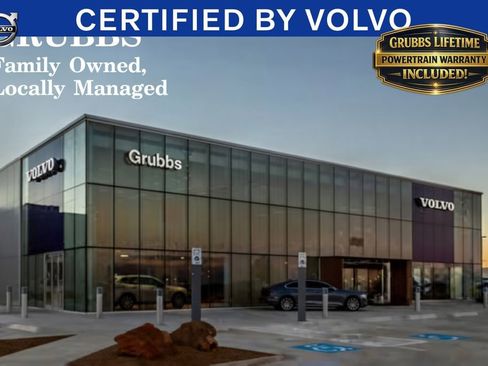 Used 2025 Volvo XC40 B5 Plus AWD/4WD image 2