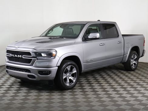 Used 2022 RAM 1500 Laramie w/ Sport Appearance Package image 9