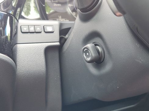 Used 2025 Lexus ES 350 w/ Premium Package image 26