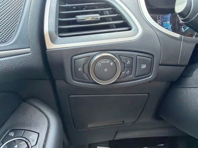 Used 2021 Ford Edge SEL AWD/4WD image 29