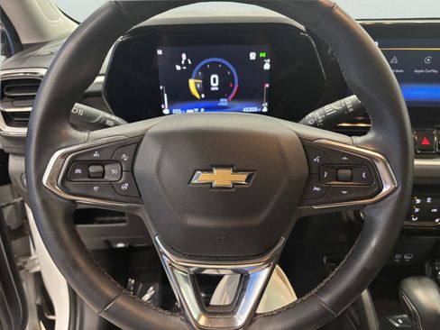 Used 2025 Chevrolet TrailBlazer LT w/ LT Cold Weather Package image 19