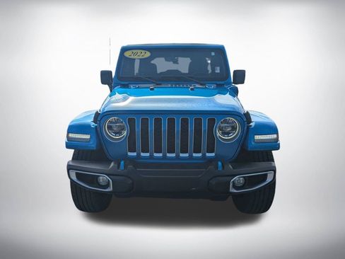 Used 2022 Jeep Wrangler Unlimited Sahara AWD/4WD image 8