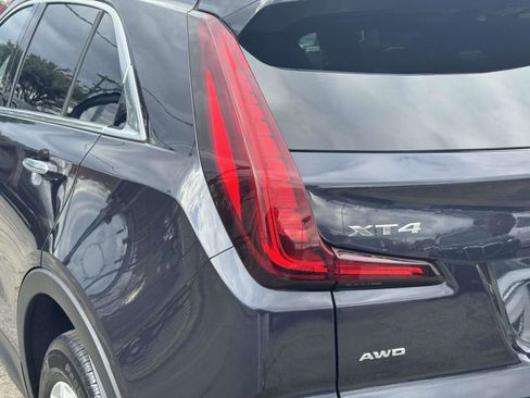 Certified 2023 Cadillac XT4 Luxury w/ Cold Weather Package image 11