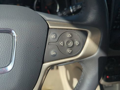Used 2021 GMC Acadia Denali w/ Denali Technology Package FWD image 23
