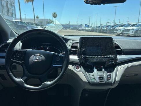 Used 2019 Honda Odyssey EX-L image 17
