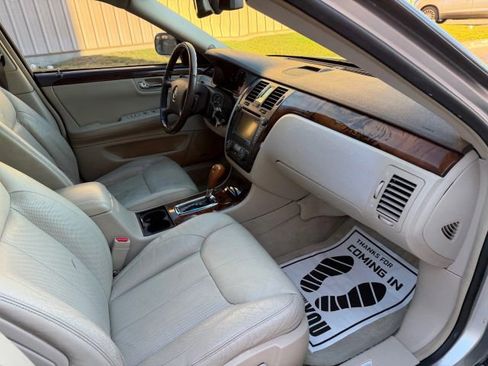 Used 2009 Cadillac DTS image 27