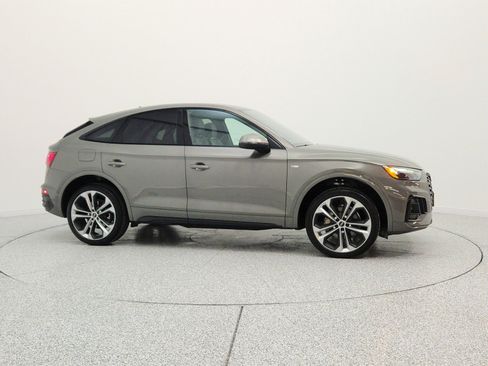 Used 2023 Audi Q5 2.0T Premium Plus w/ Premium Plus Package AWD/4WD image 4