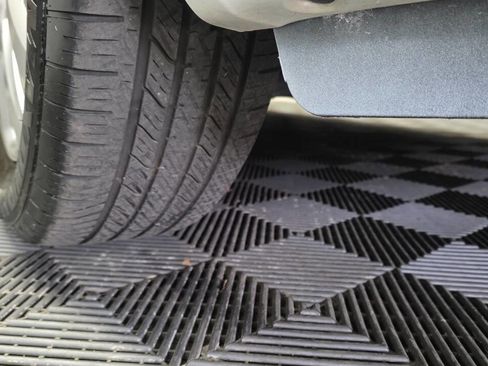 Used 2019 Dodge Grand Caravan SE image 32