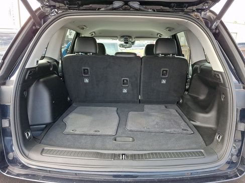 Used 2023 Jeep Grand Cherokee Limited image 30