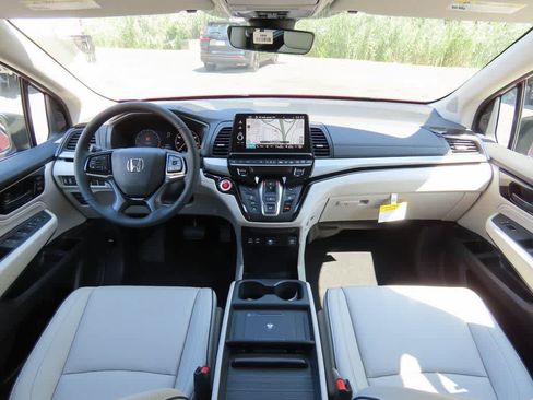 New 2026 Honda Odyssey Touring image 20