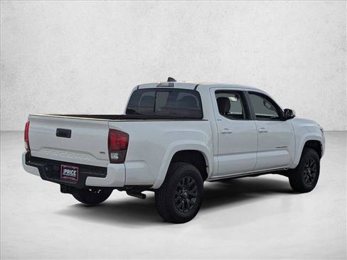 Certified 2022 Toyota Tacoma SR5 image 5
