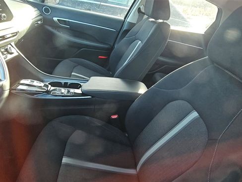 Used 2022 Hyundai Sonata SEL w/ Convenience Package image 4