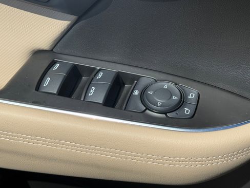 Used 2024 Buick Envision Preferred AWD/4WD image 24