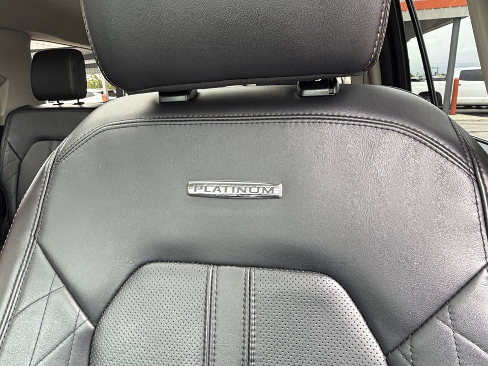 Used 2021 Ford Expedition Max Platinum AWD/4WD image 31