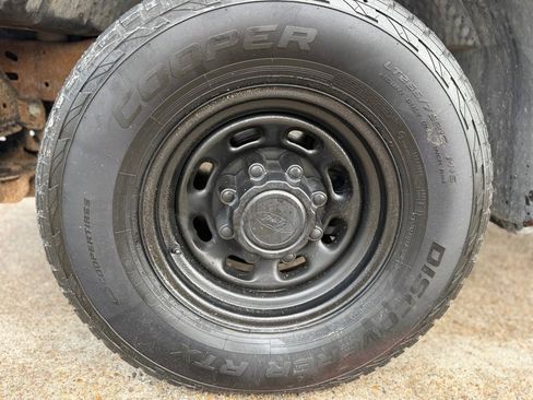 Used 2003 Ford F350 XL image 18