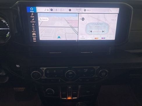 Used 2024 Jeep Wrangler High Altitude image 24