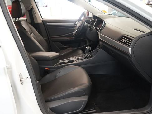 Used 2019 Volkswagen Jetta SE FWD image 22