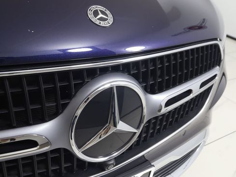 Used 2023 Mercedes-Benz GLC 300 4MATIC w/ Pinnacle Trim Package image 18