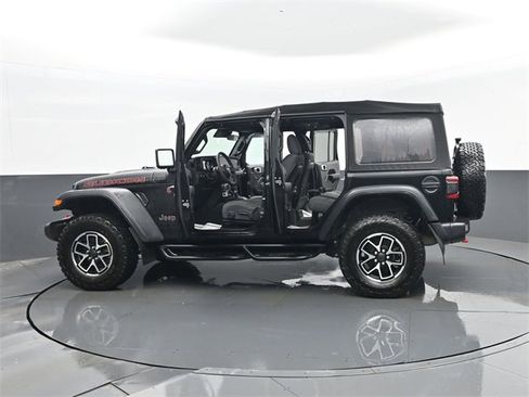 Used 2024 Jeep Wrangler Unlimited Rubicon image 30